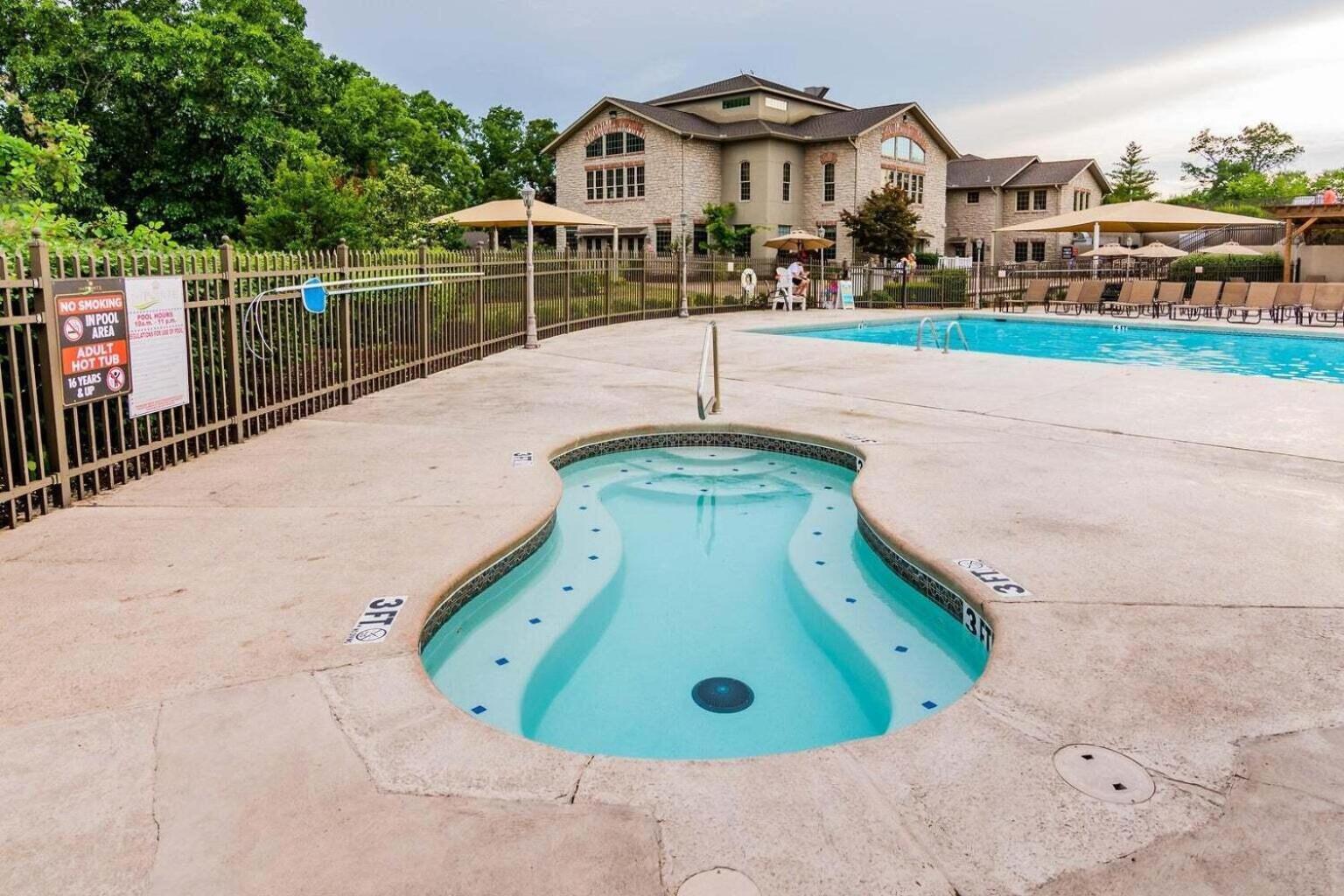 Table Rock Escape At Pointe Royale Villa Branson Exterior photo